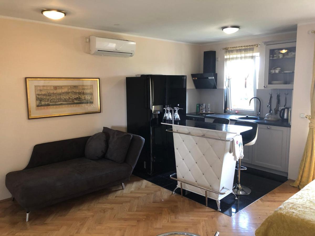 Apartment Betty Малинська Екстер'єр фото